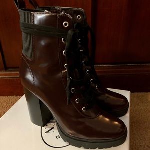 Steve Madden Latch Boots